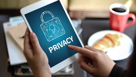 how to access the dark web safely reddit